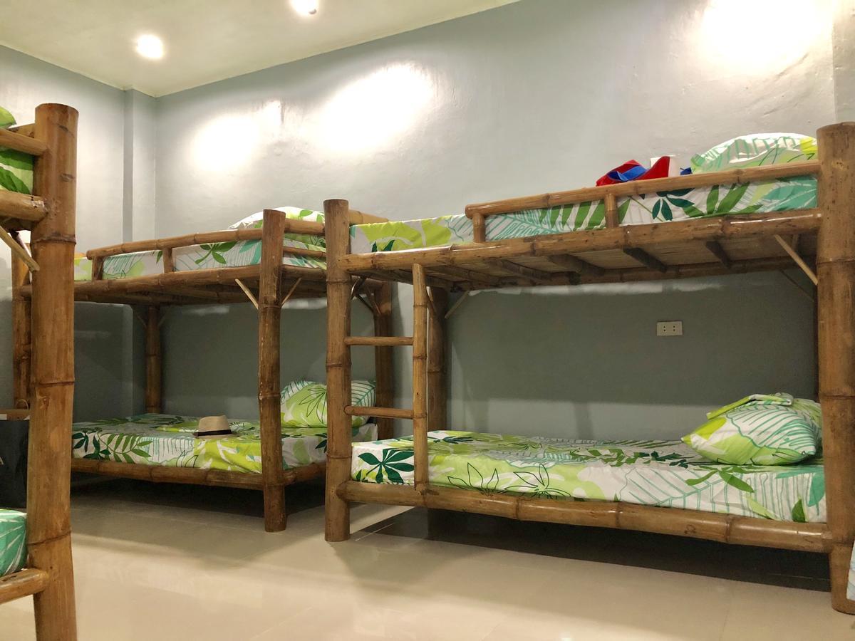 Lionfish Backpackers Malapascua (Adults Only) Hostel Екстериор снимка